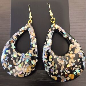 New Black Teardrop Crushed Shell in Black Acrylic Dangle Earrings